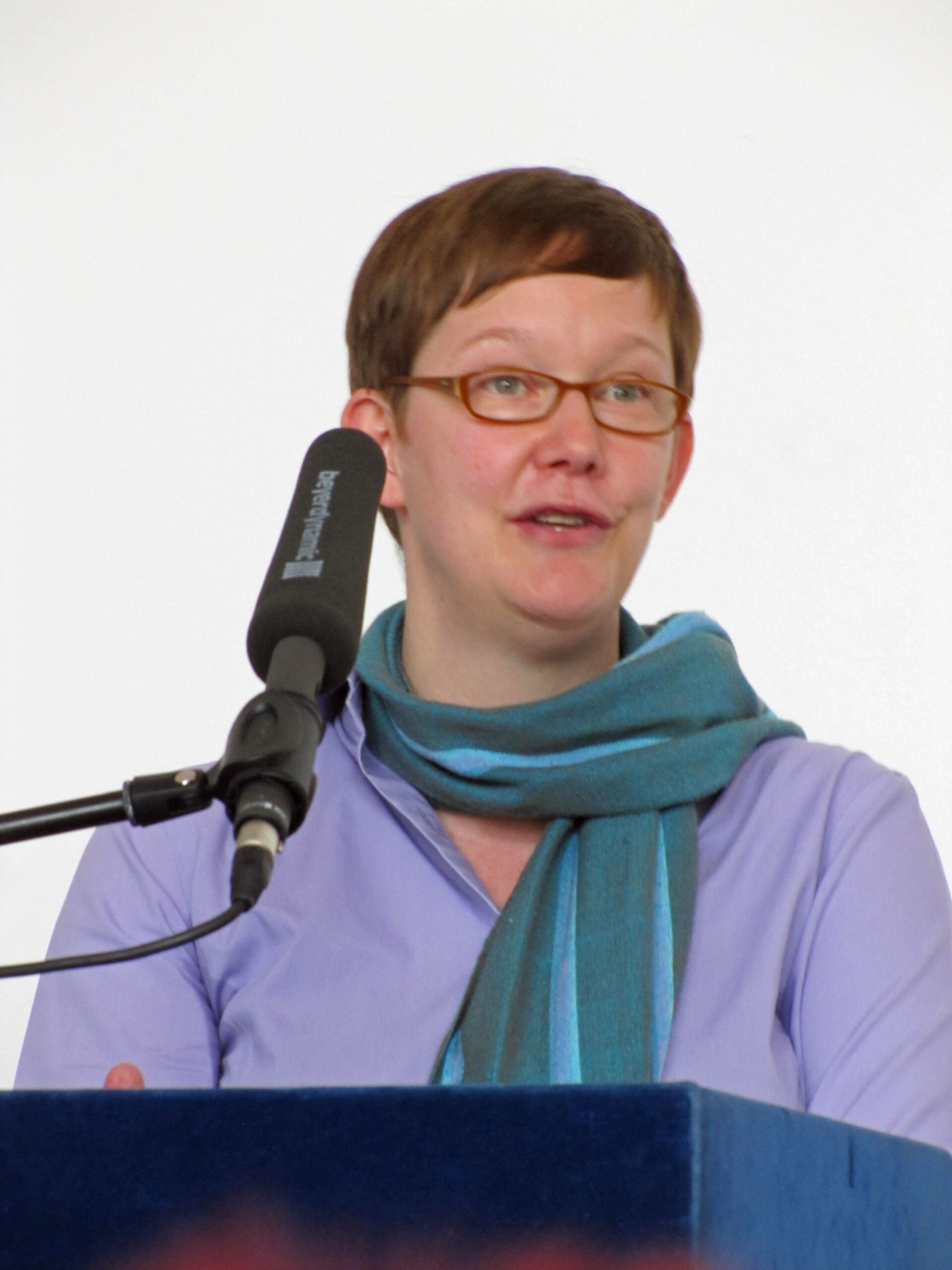 Membaca Karya Johanna Pink: Terjemahan Al-Qur’an, Tafsir, dan Politik Bahasa*