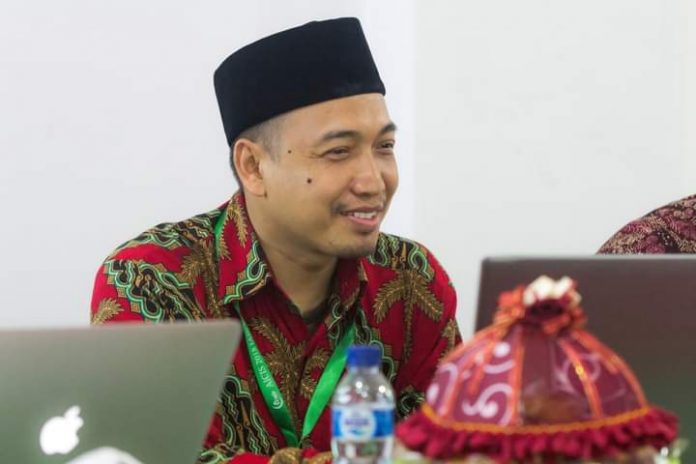 Membaca Jajang A. Rohmana: Menerjemahkan Al-Qur’an ke dalam Bahasa Sunda sebagai Kerja Etis, Sosial, dan Politis